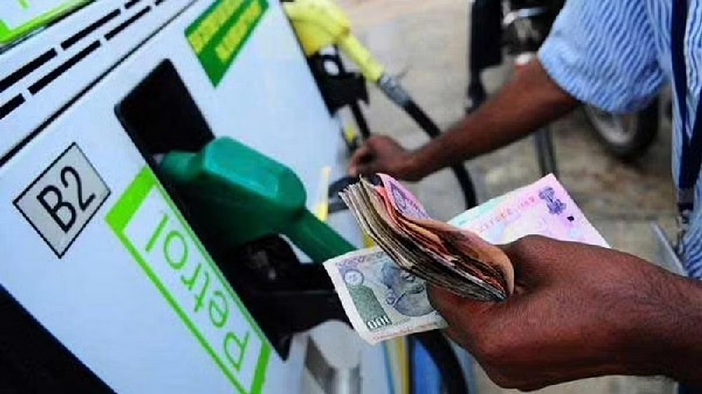 Petrol, diesel prices remain unchanged for 205th day in Chennai
