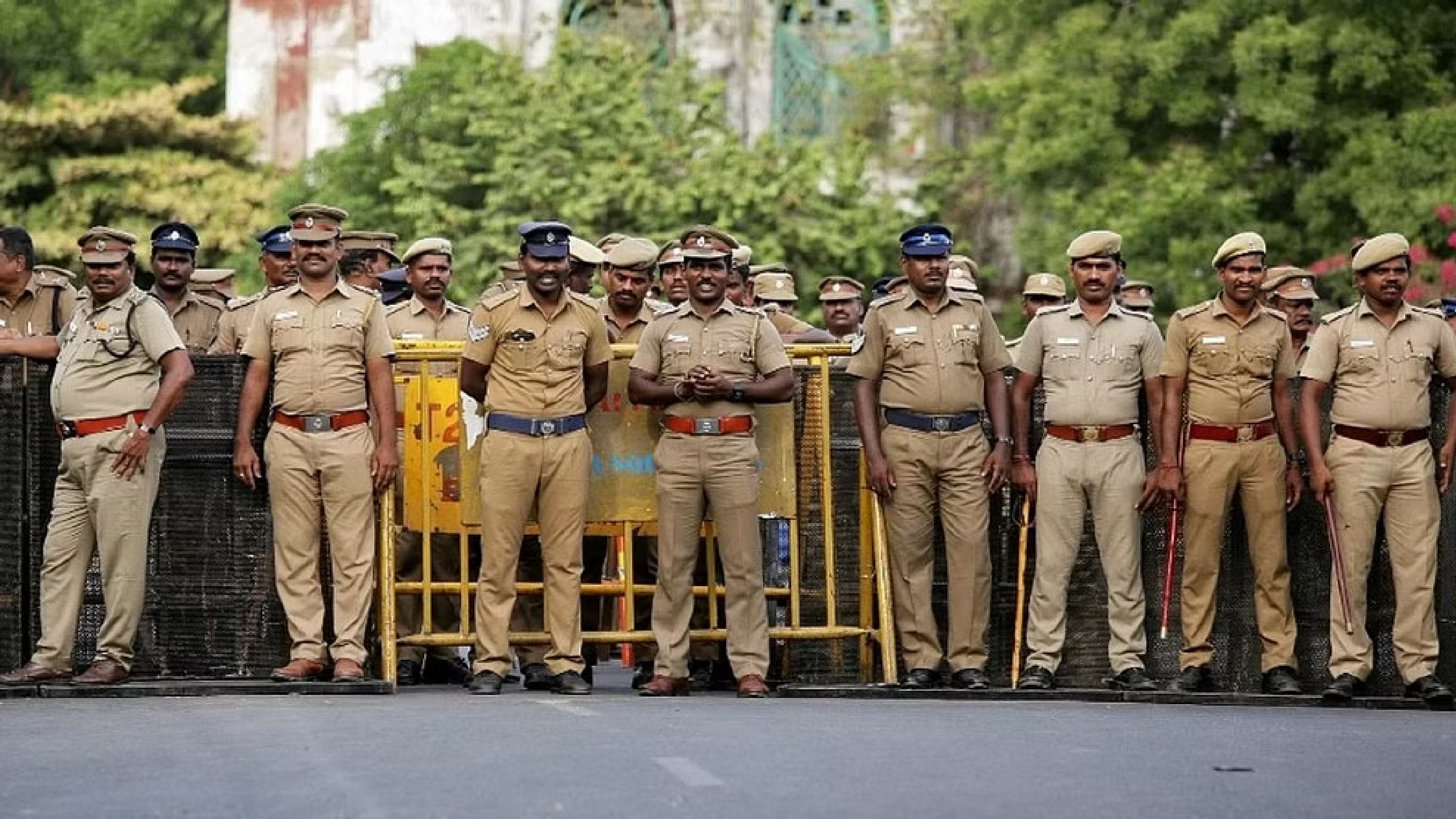 Chennai police meets reps of Hotels, 16K cops deployed for New year’s eve