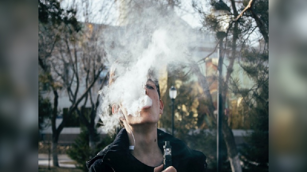 New study uncovers negative effects of vaping