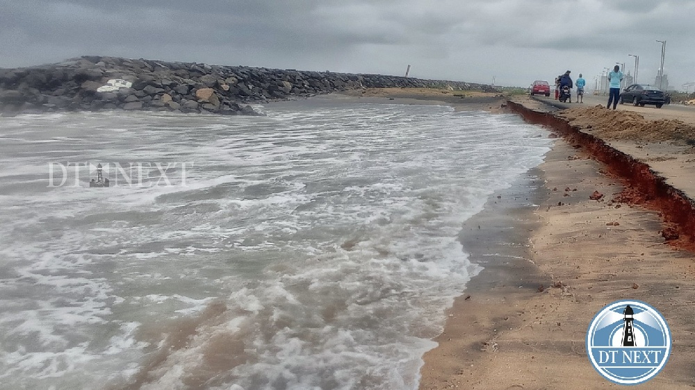 Mandous effect: Buses not to ply through ECR tonight