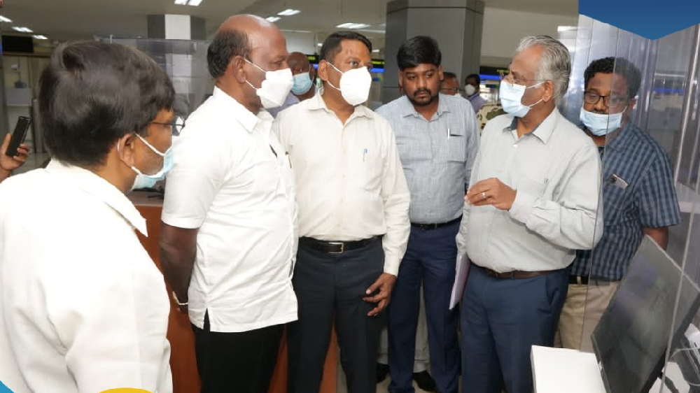 Ma Su inspects testing of intl passengers at Chennai airport Ma Su inspects testing of intl passengers at Chennai airport