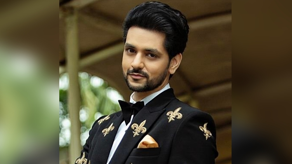 Shakti Arora adopts his on-screen beard look in real life