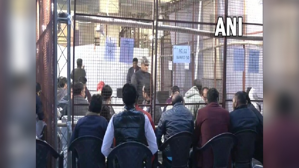 Delhi civic body polls: AAP edges past BJP in neck-and-neck contest