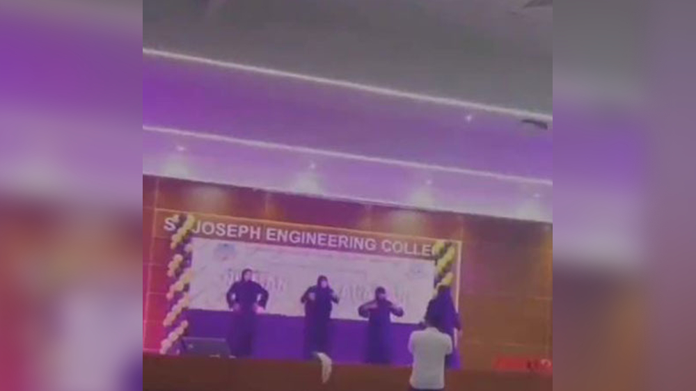 Karnataka: 4 students suspended for burqa dance Karnataka: 4 students suspended for burqa dance