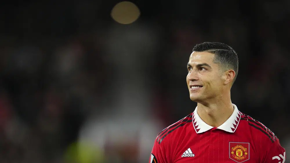 Cristiano Ronaldo makes big-money move to Saudi Arabian club Cristiano Ronaldo makes big-money move to Saudi Arabian club