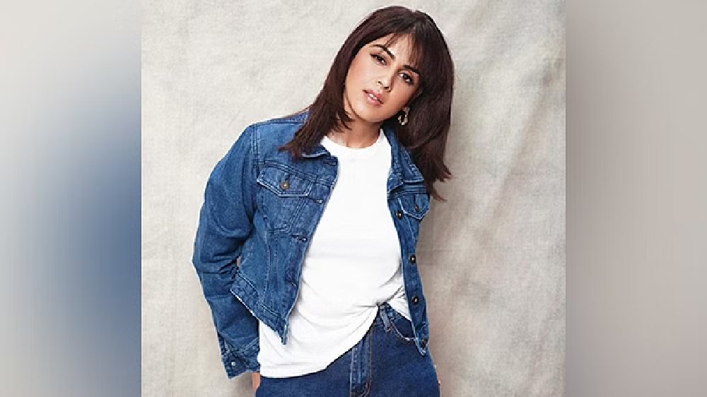 Genelias birthday wish for her mother is filled with nostalgia