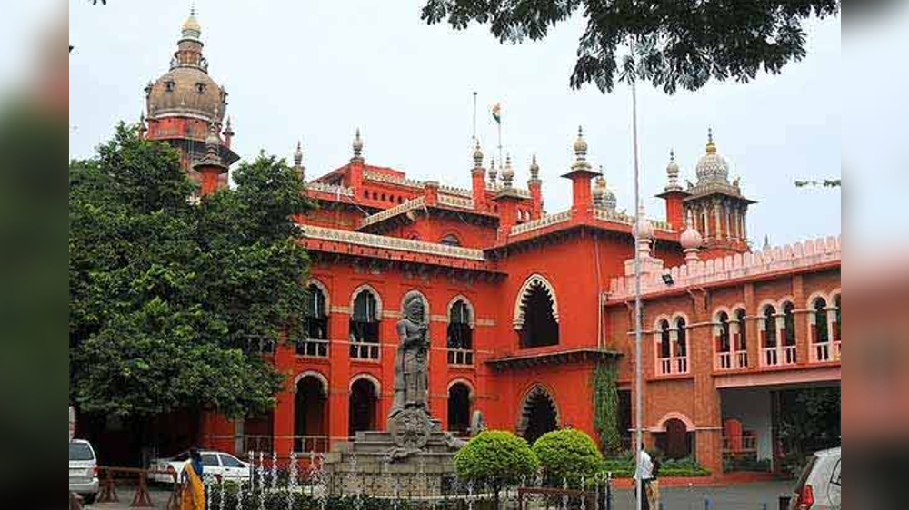 HC bars actor from defaming filmmaker Balaji Mohan, his wife