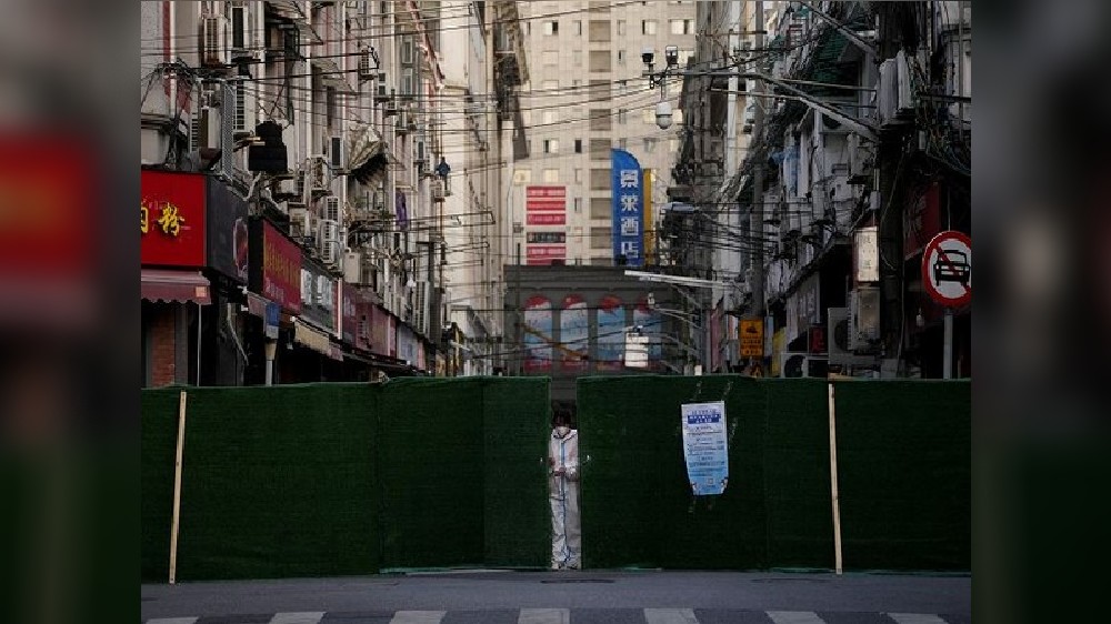 Foxconn faces chaos due to Chinas zero-Covid policy