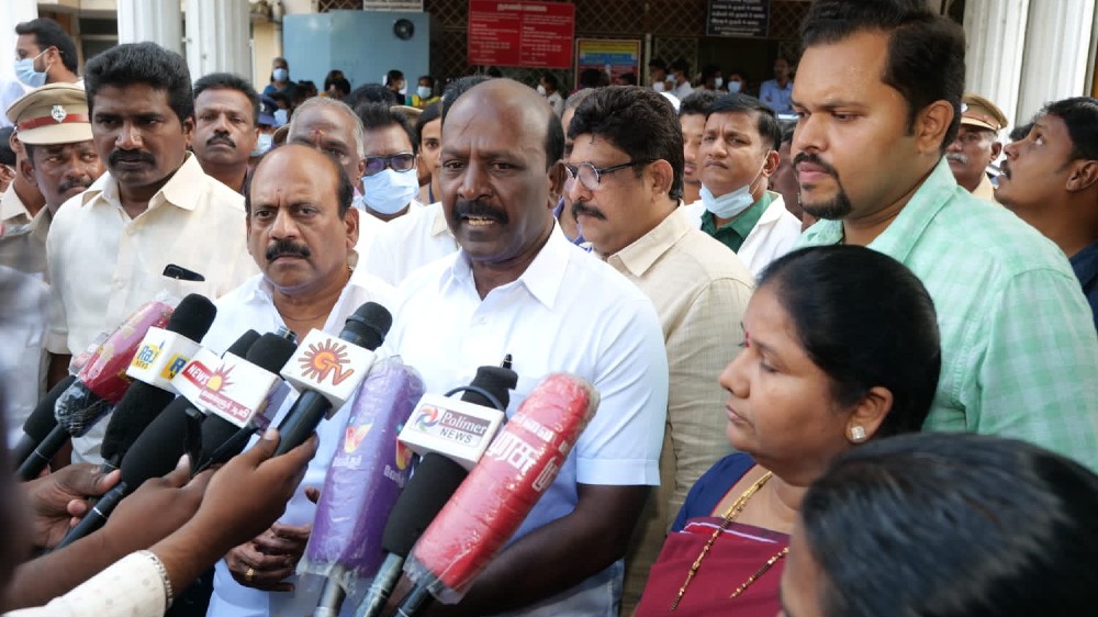 ‘Aim to perform 100% natural deliveries in govt hosps unscientific’