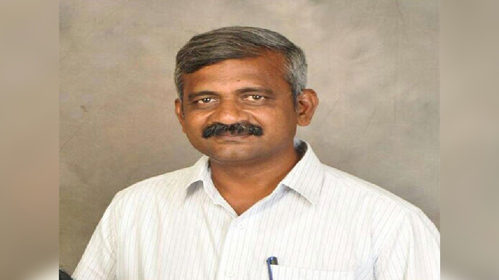 CPI(M) leader takes jibe at Pathaan actors for Besharam Rang