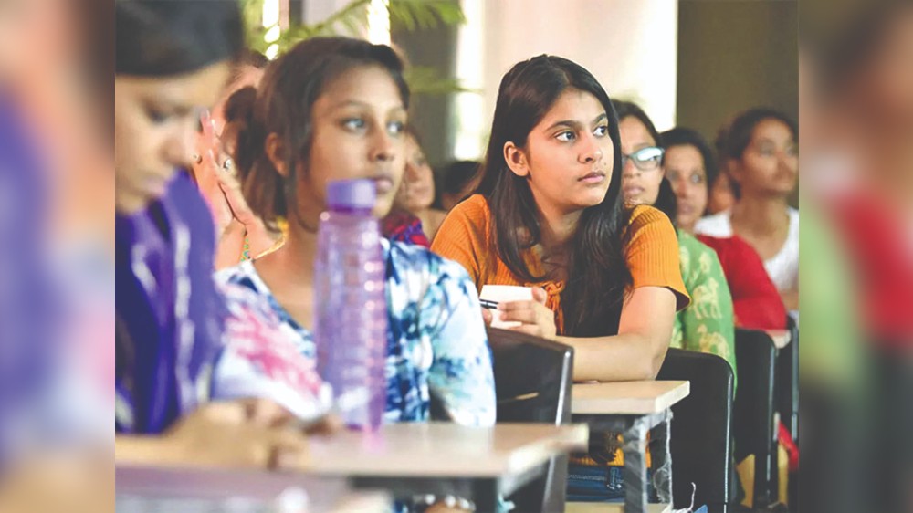 UG ‘honours’ degree after 4 yrs, not 3, say UGC’s new draft norms UG ‘honours’ degree after 4 yrs, not 3, say UGC’s new draft norms