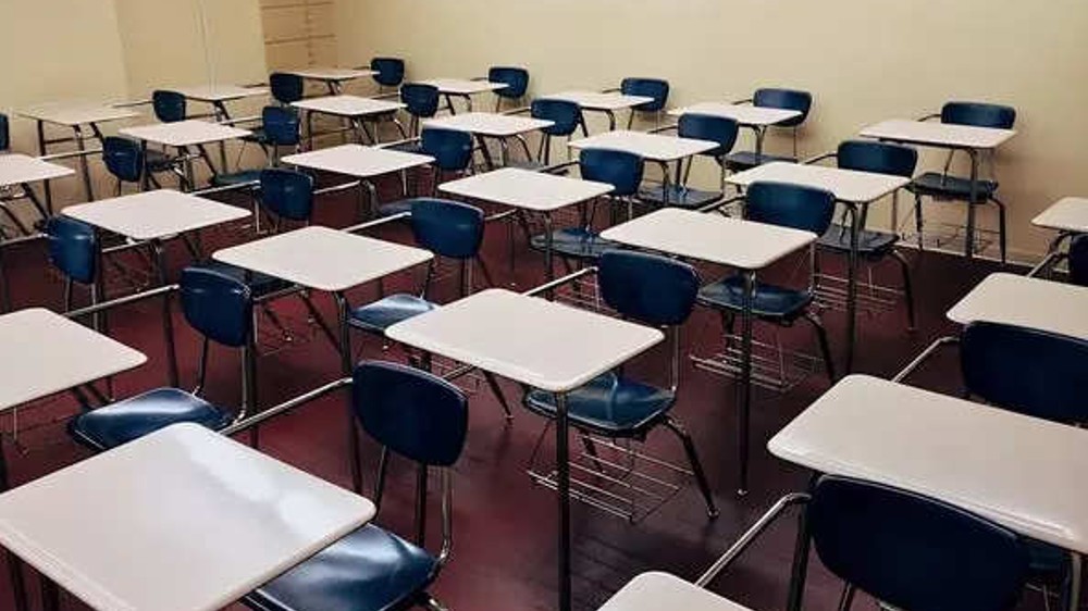 Delhi teacher throws girl off balcony after attacking with scissors