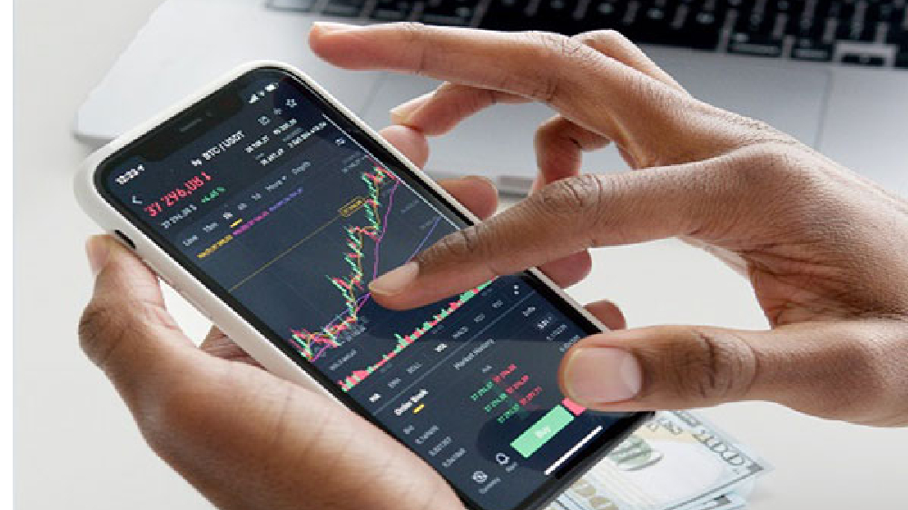 Markets fall in early trade amid weak global trends