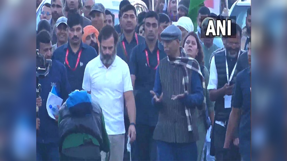 Bharat Jodo Yatra resumes from Golya in Rajasthans Dausa