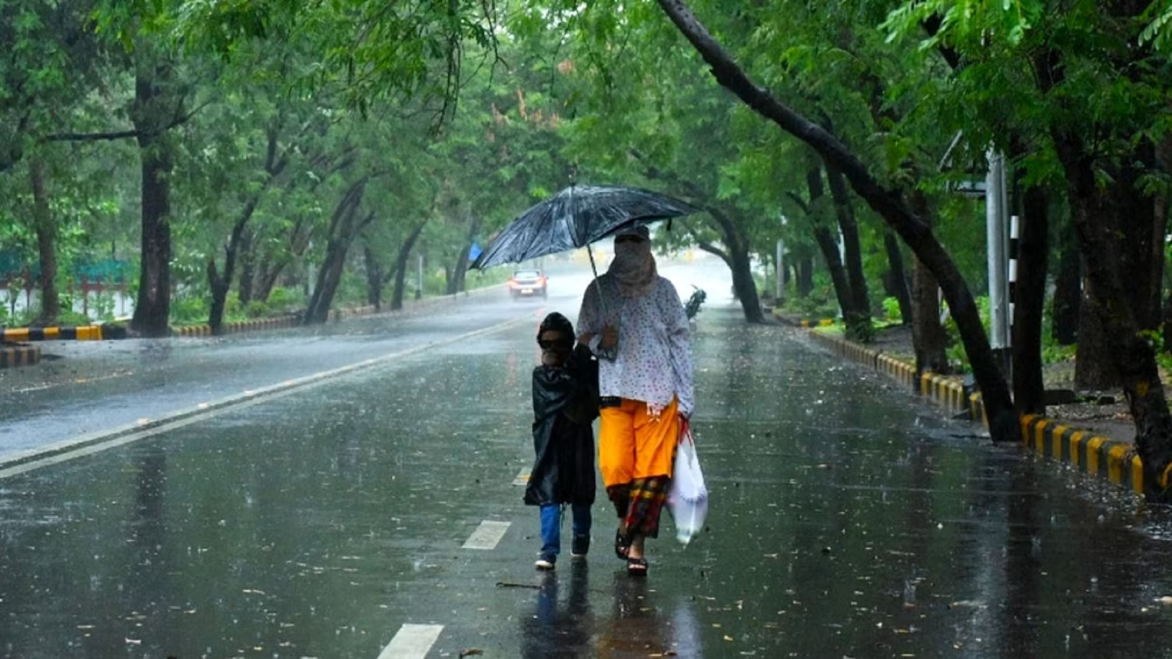 Cyclone Mandous starts to weaken: IMD