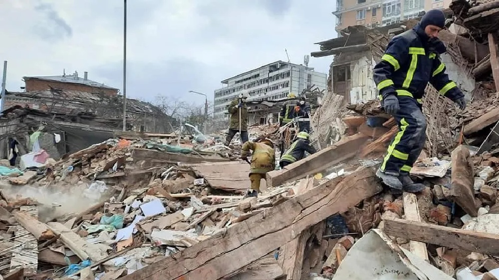 Ukraine’s 2nd largest city without power after Russian strikes