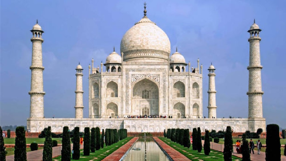 Taj Mahal on Covid alert, no entry for tourists without testing