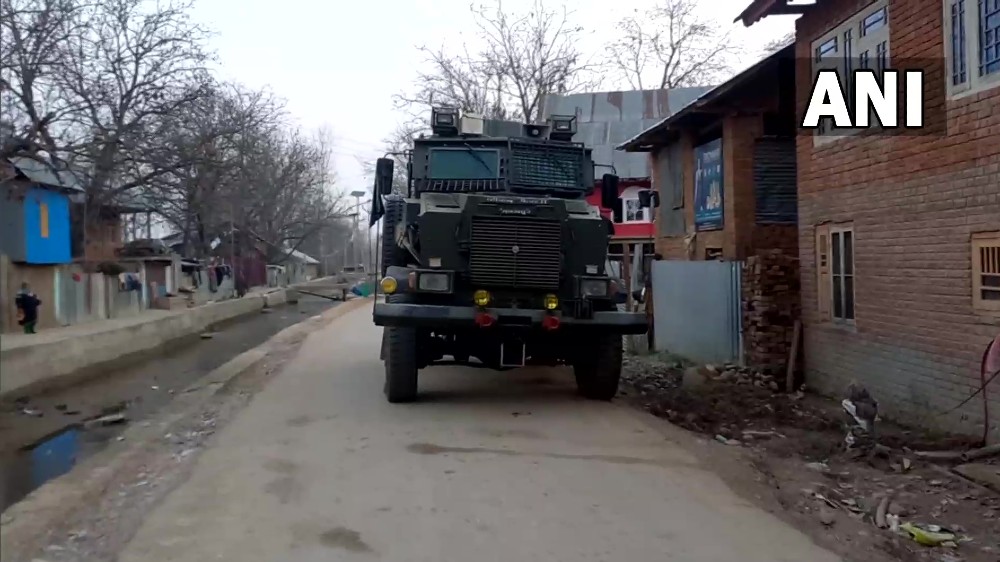 J&K: 3 terrorists neutralised by security forces in Shopian district J&K: 3 terrorists neutralised by security forces in Shopian district