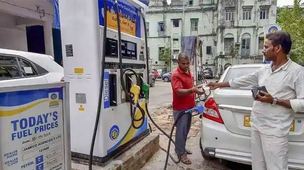 Petrol, diesel prices remain unchanged for 200th day in Chennai Petrol, diesel prices remain unchanged for 200th day in Chennai