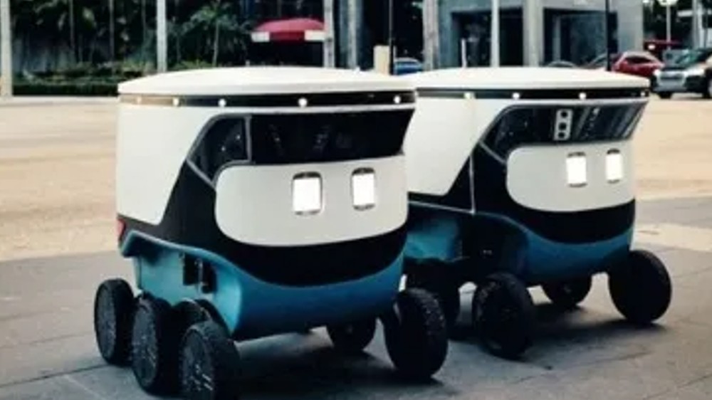 Uber partners with Cartken to use sidewalk robots for food deliveries