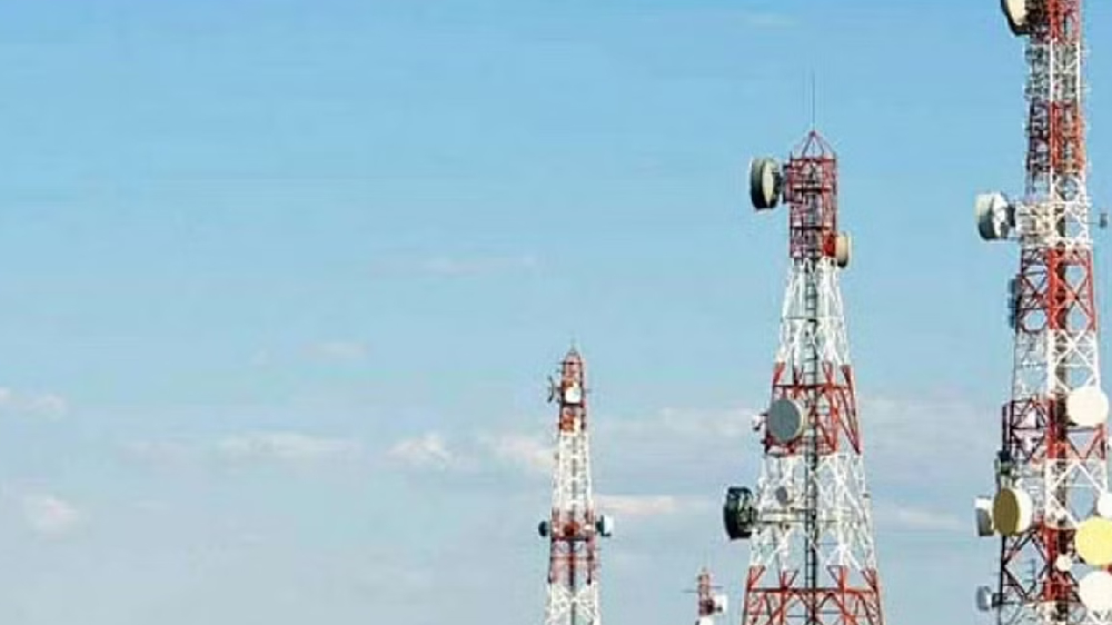 Two workers injured after fall from antenna tower in Arumbakkam