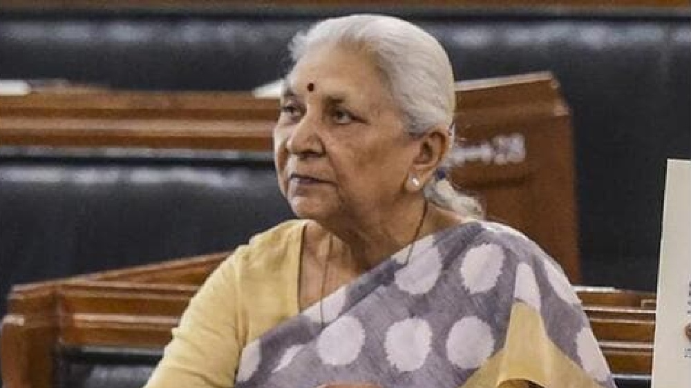 Guj Assembly Polls: UP Governor Anandiben Patel votes in Ahmedabad