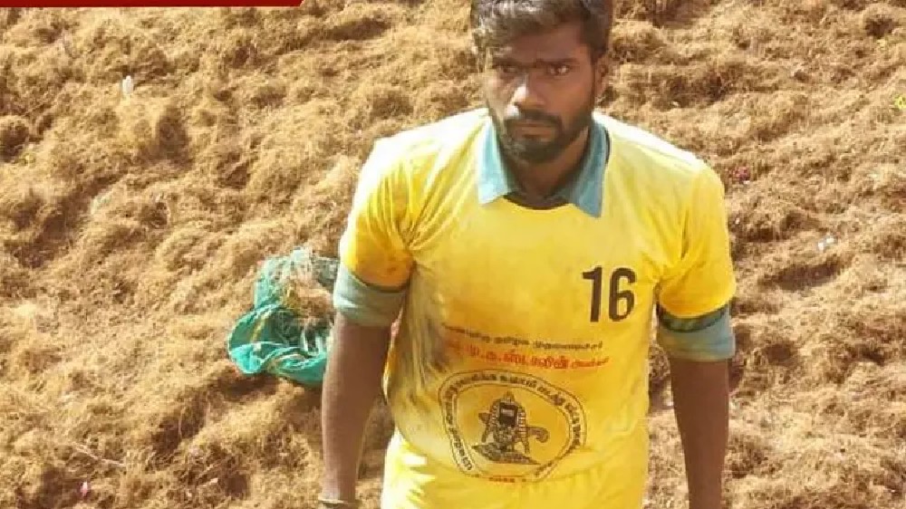26-yr-old bull tamer dies in Madurai Jallikattu event 26-yr-old bull tamer dies in Madurai Jallikattu event