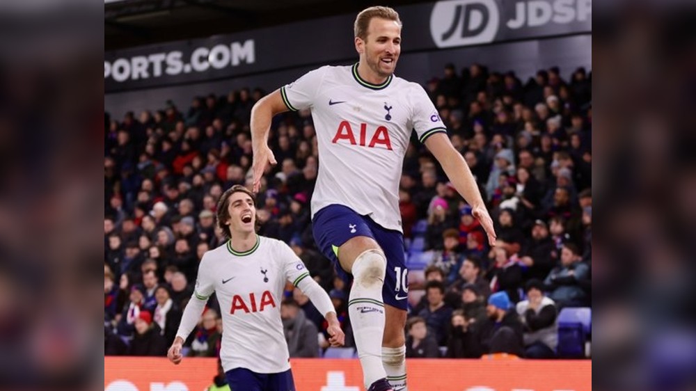Tottenham bounce back with 4-0 win against Crystal Palace