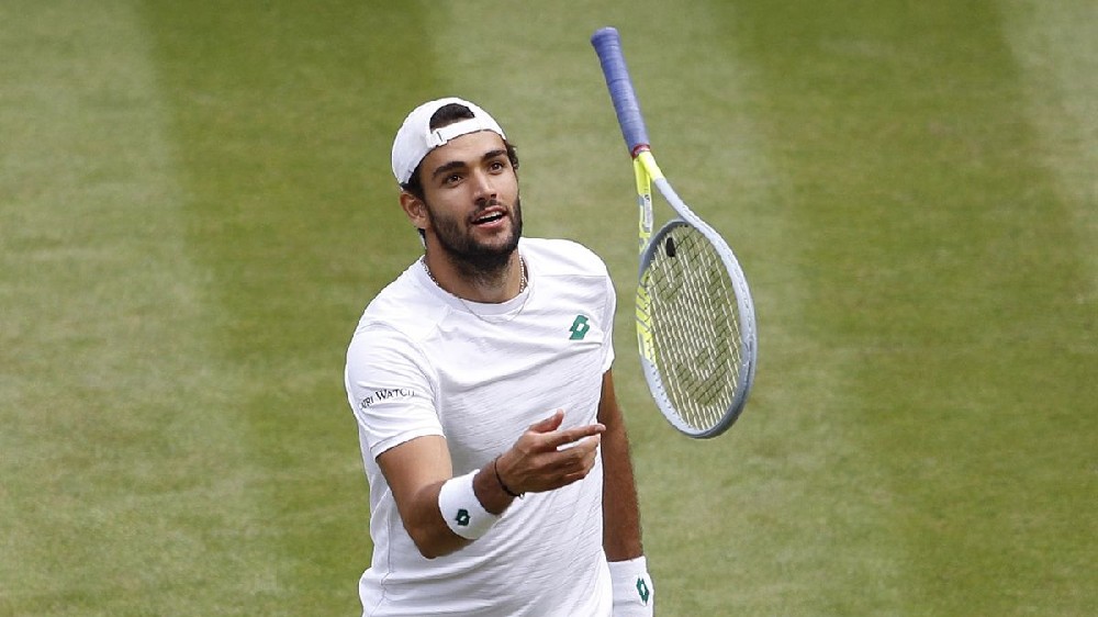 Matteo Berrettini storms past Rudd to earn Italy place in City Finals