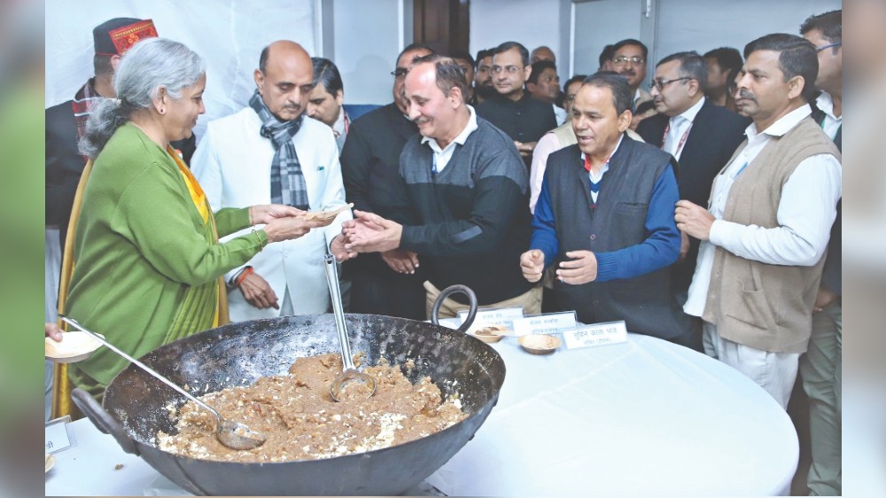 Halwa ceremony returns as preparations of FMs 5th Budget enters final stage