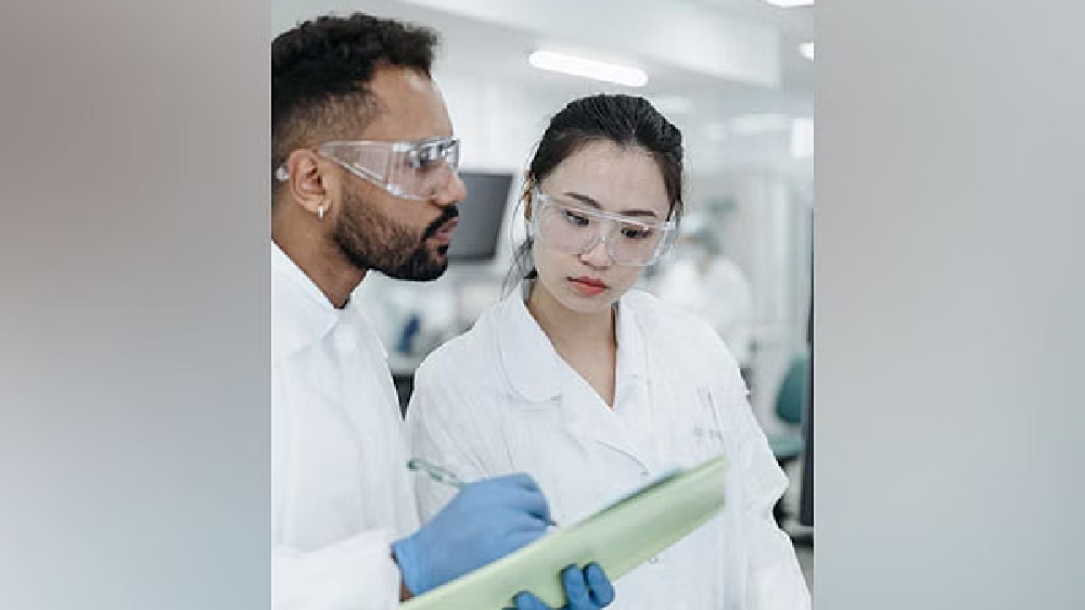 Performing acts of kindness help reduce depression, anxiety: Research