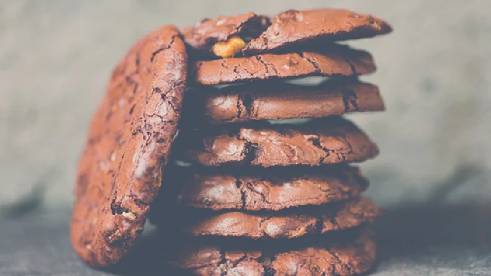 Nice gesture: Woman orders sanitary pads, receives cookies with it