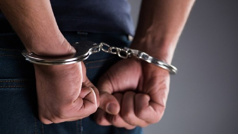 Constable, kin arrested for attempting to rob passengers at CMBT