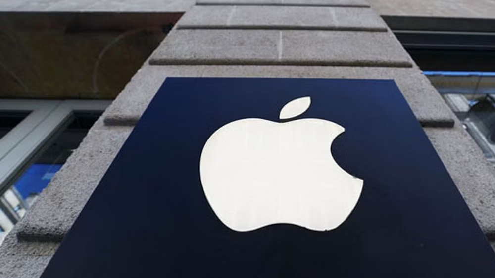 Apple sells 2 million iPhones in India in holiday quarter Apple sells 2 million iPhones in India in holiday quarter