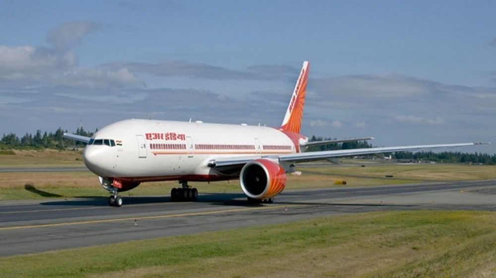 Man pees on female passengers blanket during Paris-Delhi flight