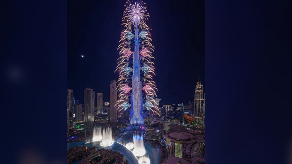 UAE welcomes 2023 with spectacular fireworks, laser shows