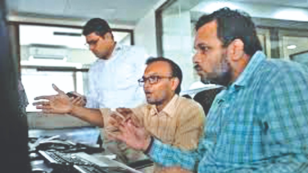 Bears tighten grip as market ends first week with losses