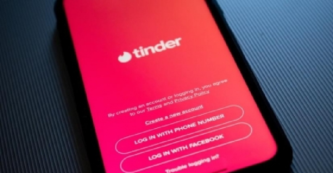Dating apps like Tinder to offer in-app tips on avoiding romance scams Dating apps like Tinder to offer in-app tips on avoiding romance scams