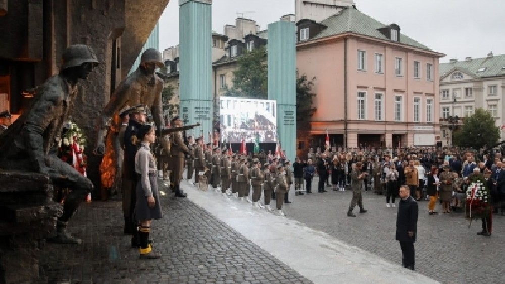 Poland to seek US help with WWII compensation from Germany