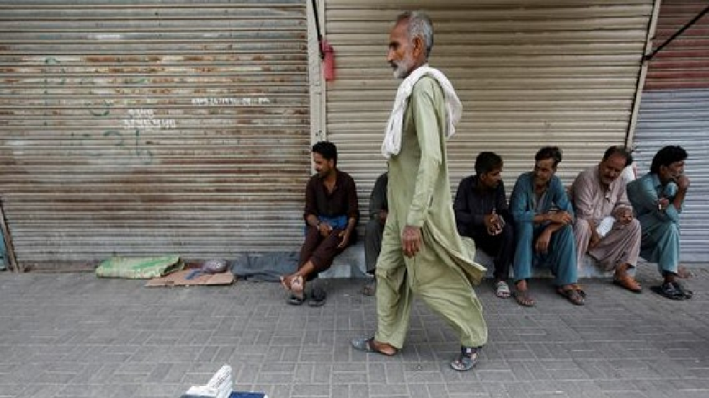 Pak economy facing its worst crisis, grim scenario ahead in 2023