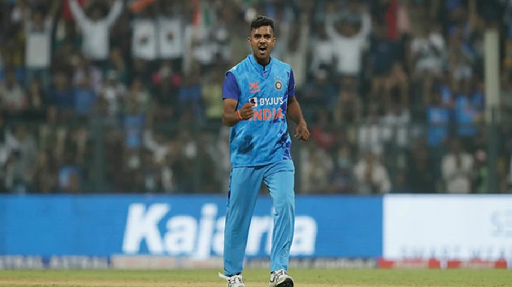 My main agenda is to bowl in powerplay, take early wickets: Mavi