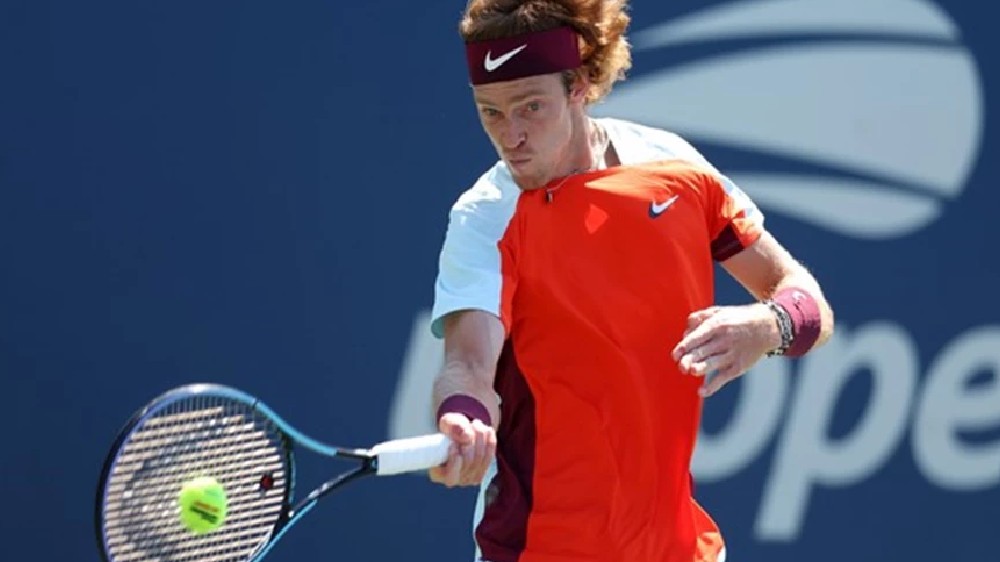 Tennis-Rublev goes down in Adelaide, Ruud knocked out
