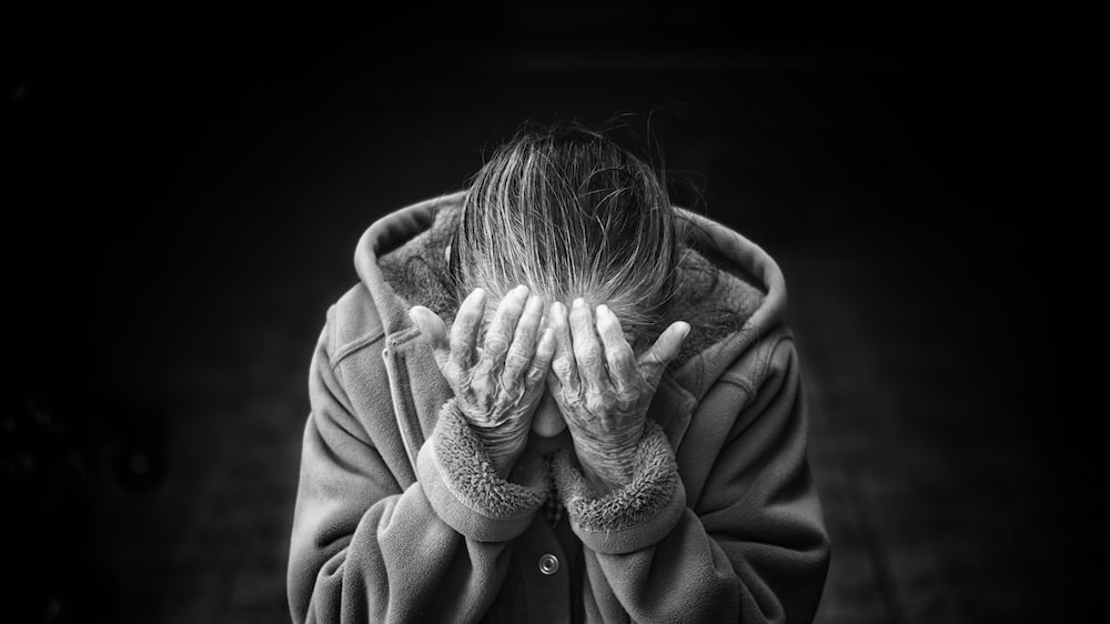 Social isolation is a risk factor for dementia in older adults: Study