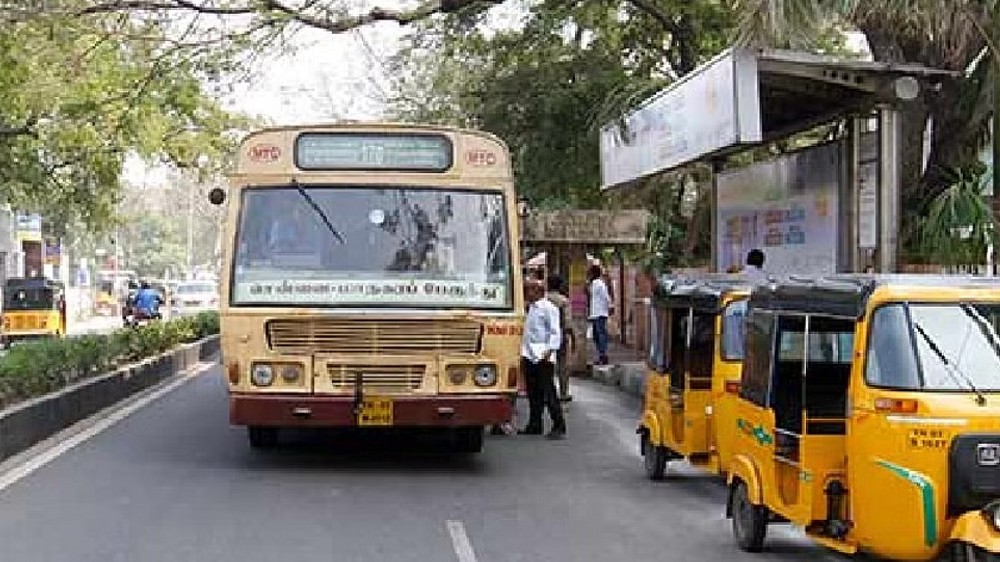 Bus commuters urge govt to fix frequently crashing app