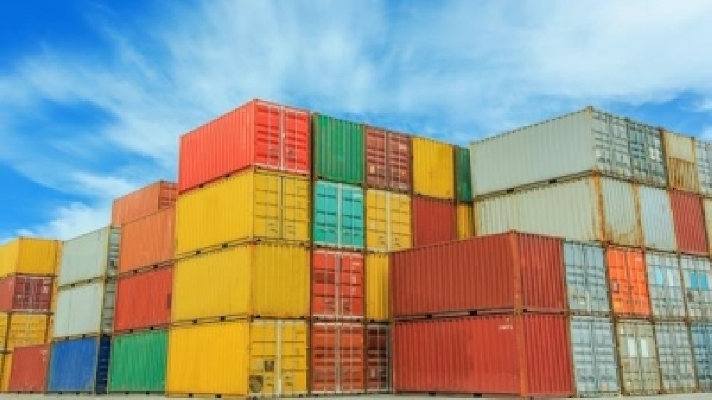 Canadas exports drop 2.3% in Nov 2022