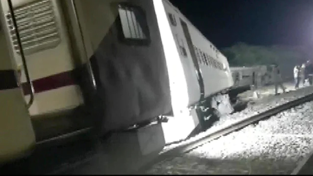 8 coaches of Mumbai-Jodhpur train derail in Rajasthan