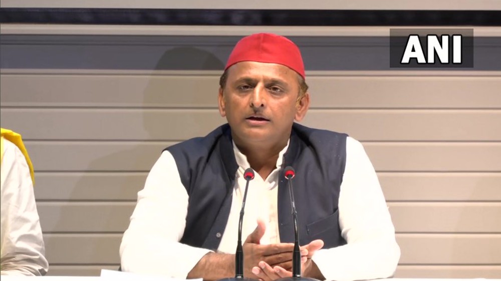 Akhilesh releases calendar on Mulayam