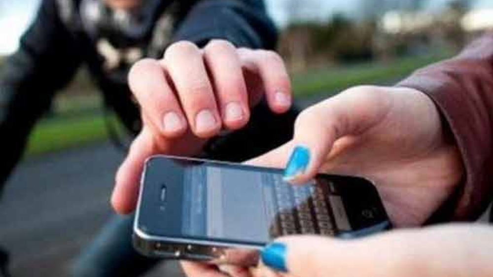 Man arrested for snatching cellphone in Chennai