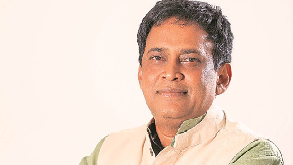 Odisha health minister Naba Kisore Das shot at by cop, accused nabbed