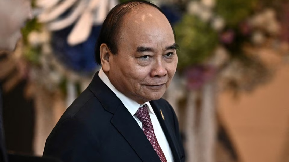 Vietnams President Phuc quits, blamed for ministers violations